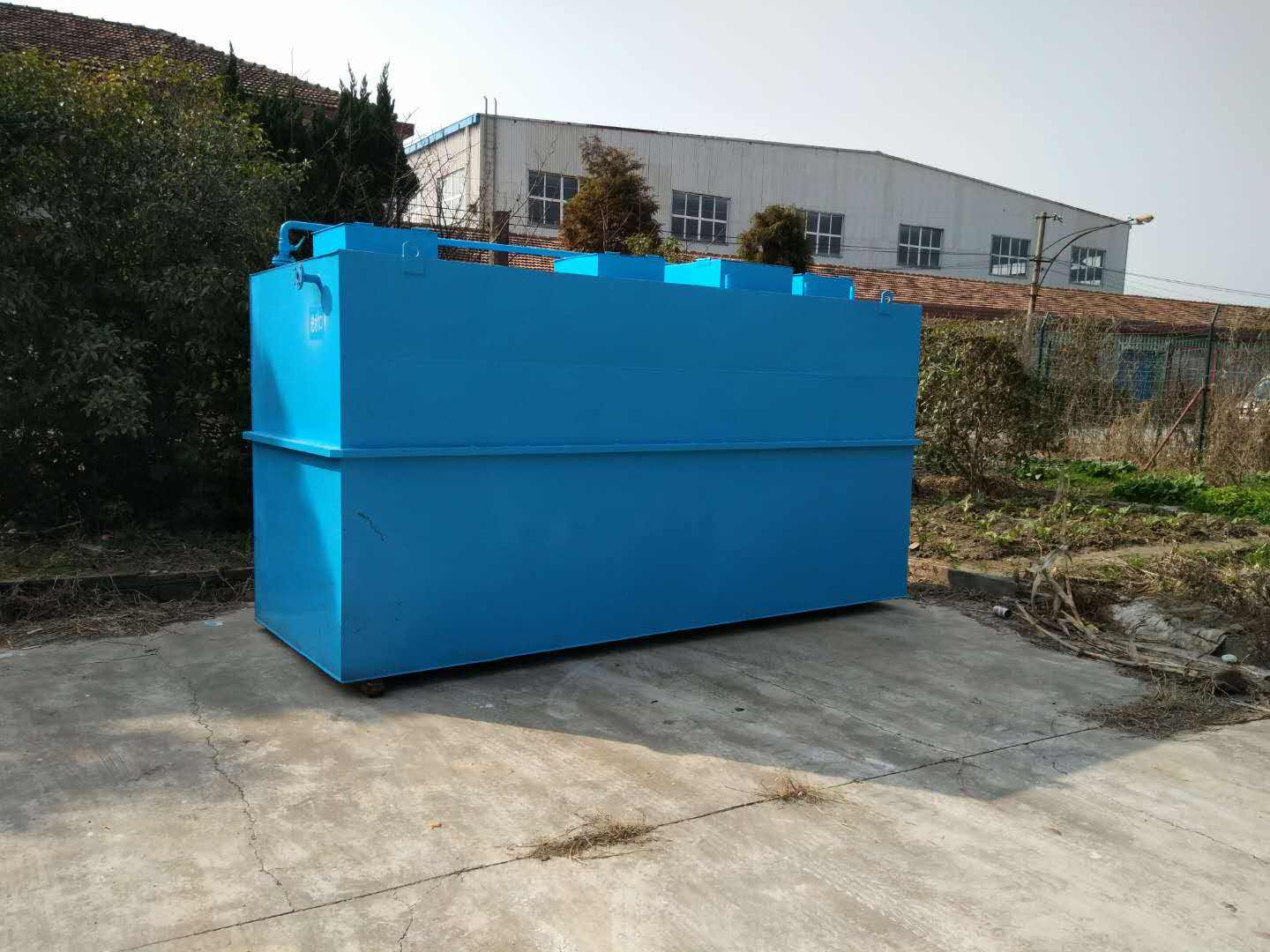 農(nóng)村生活污水處理設(shè)備的特點(diǎn): 農(nóng)村生活污水處理設(shè)備的特點(diǎn):